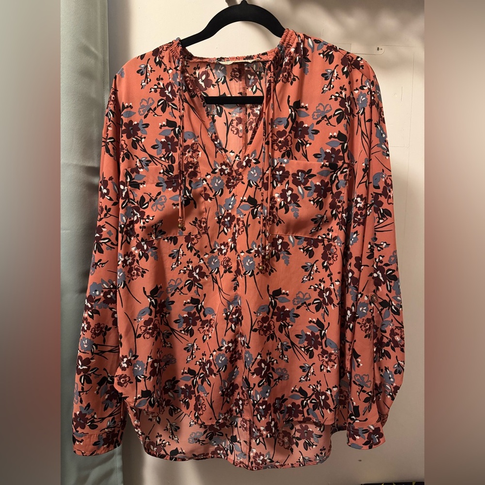 ⭐️Abercrombie & Fitch Floral Blouse